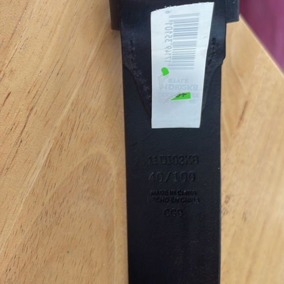 Dickies 40 Black Genuine Leather Belt new wo sales tag but has tags never worn - Picture 2 of 3